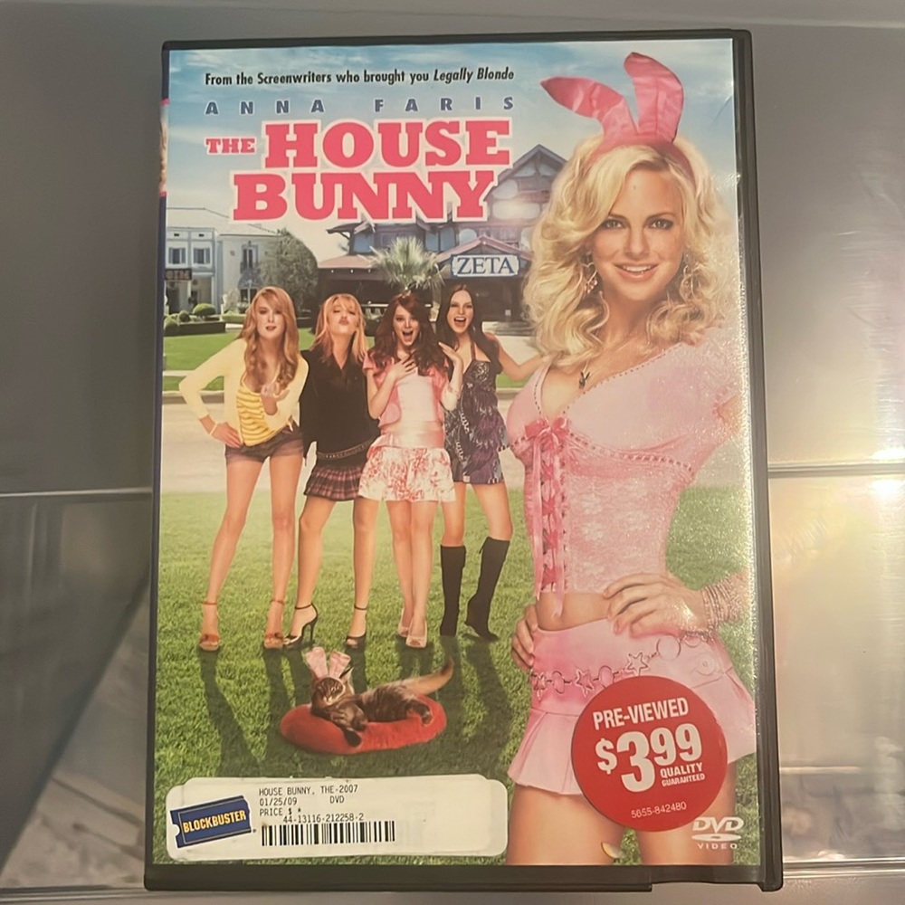 The house bunny dvd * free with purchase